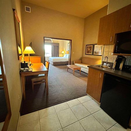 Clarion Pointe Rimbey Exterior foto