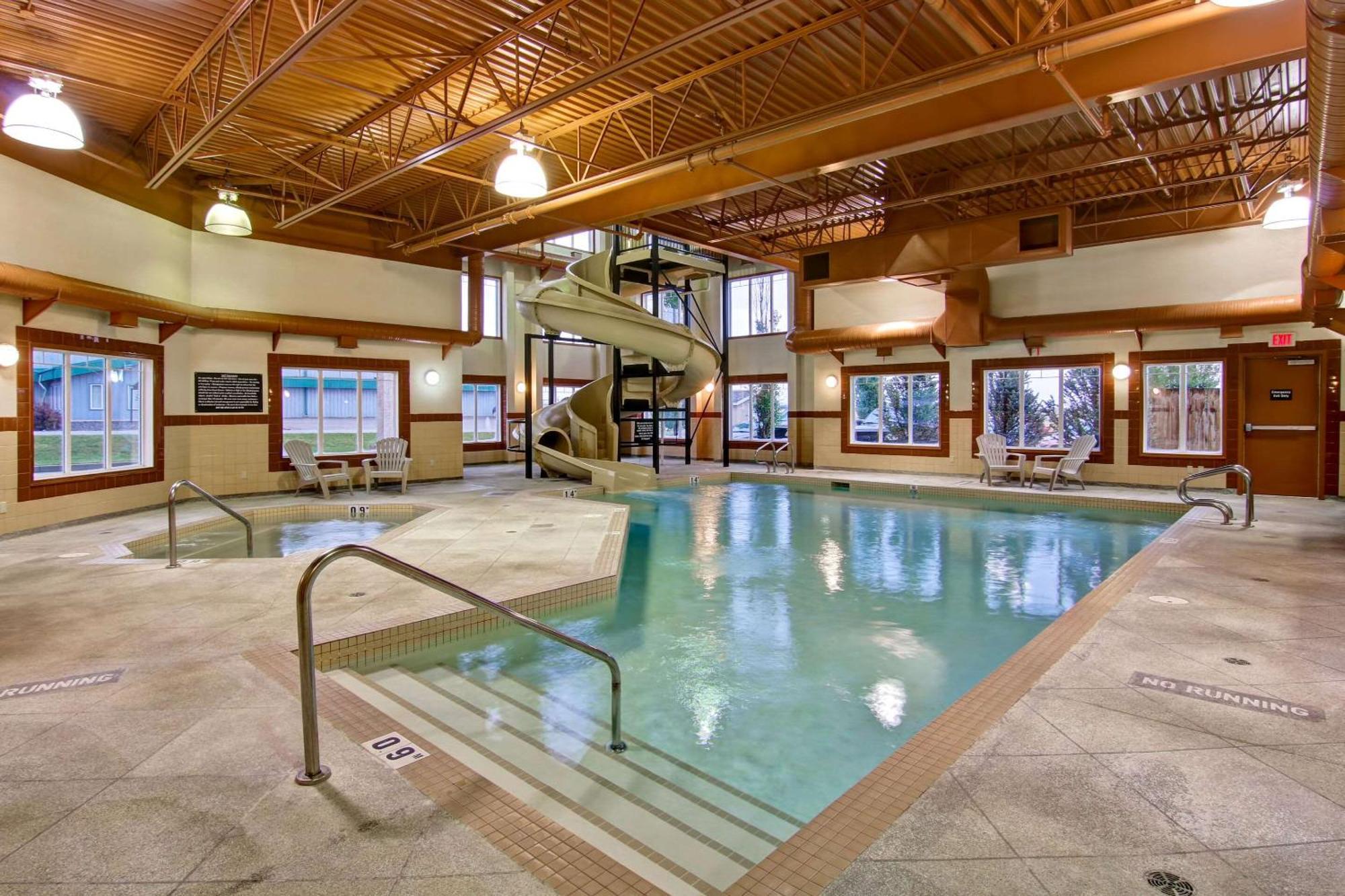 Clarion Pointe Rimbey Exterior foto